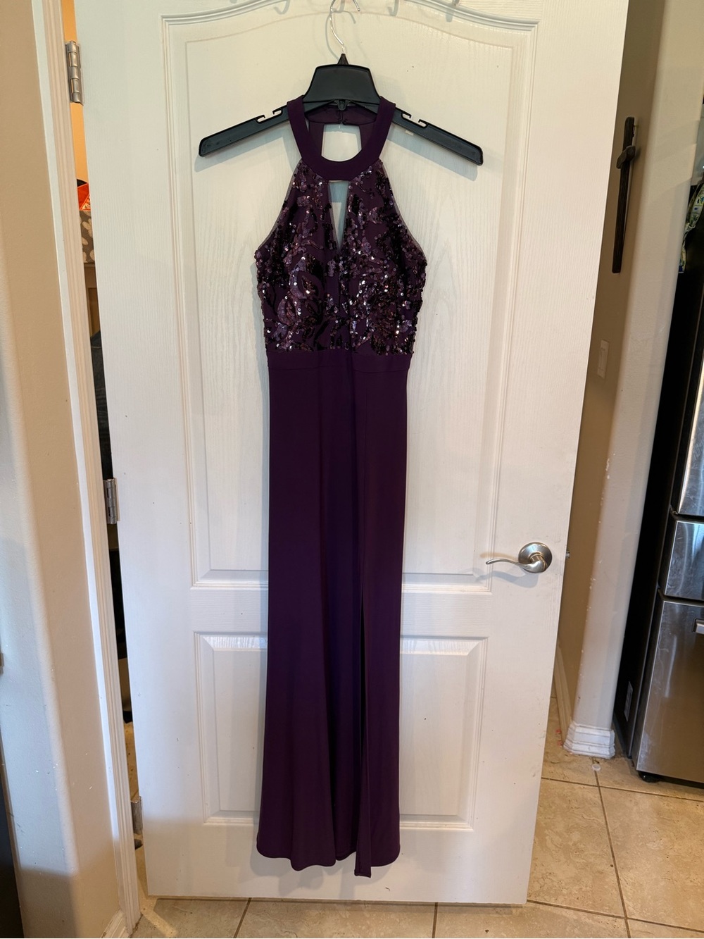 Morgan & Co dark purple Sequin bodice Halter bridesmaid formal long Gown sz 5/6